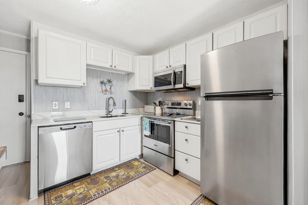1919 Spring St # B-31, North Myrtle Beach, SC 29582 — photo 3