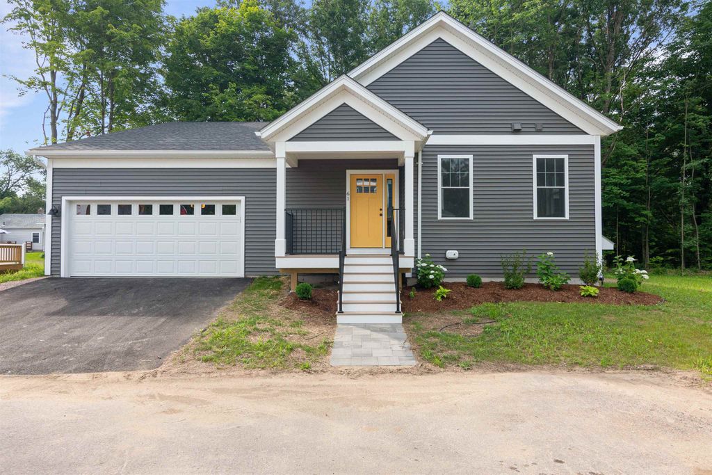 17 Dogwood Circle 17 Welchii, Milton, VT 05468