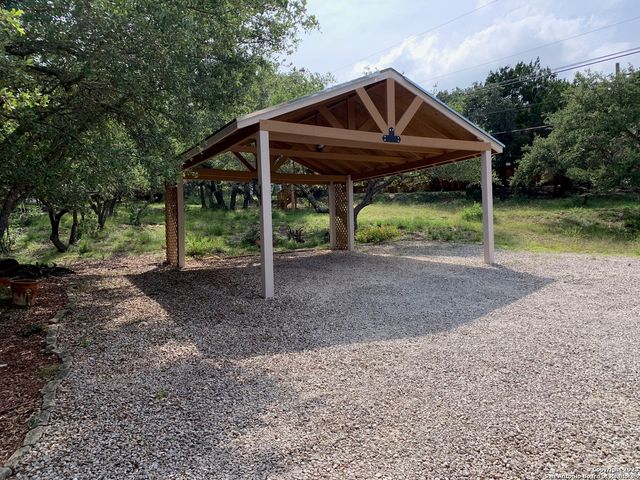 8729 FAIR OAKS PKWY, Fair Oaks Ranch, TX 78015