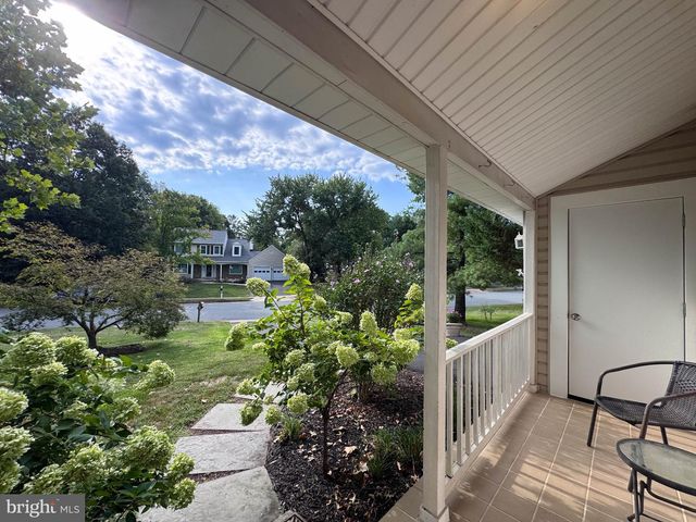 131 SENECA RIDGE DR, Sterling, VA 20164