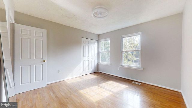 131 SENECA RIDGE DR, Sterling, VA 20164