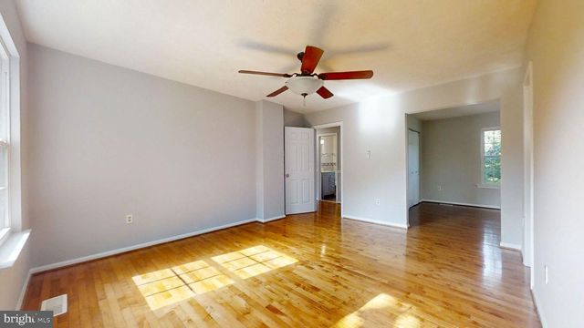 131 SENECA RIDGE DR, Sterling, VA 20164