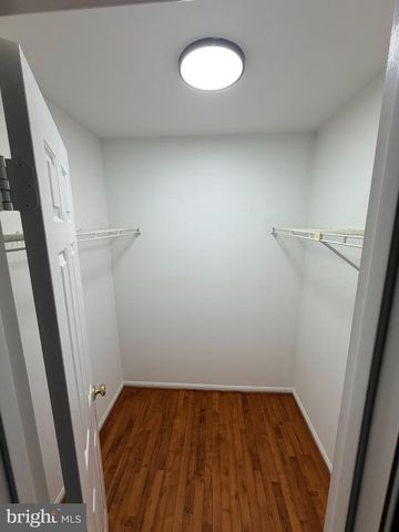 131 SENECA RIDGE DR, Sterling, VA 20164