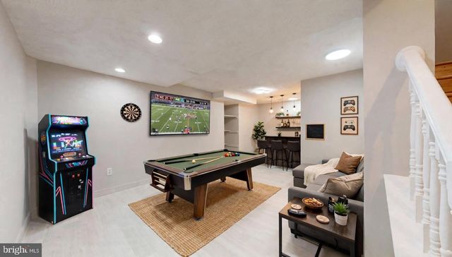 131 SENECA RIDGE DR, Sterling, VA 20164