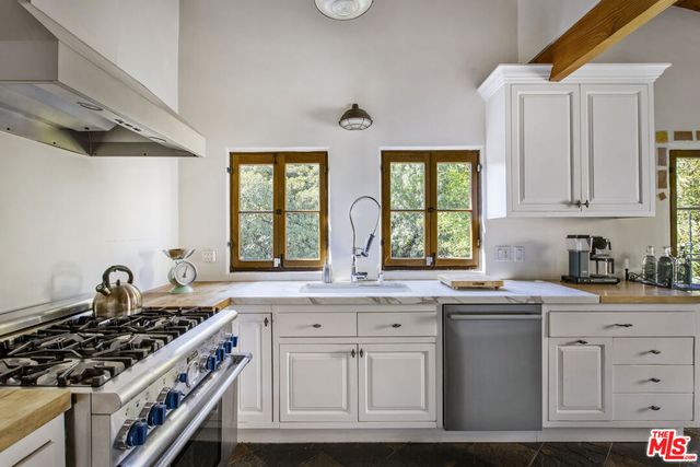 2781 Westshire Drive, Los Angeles, CA 90068