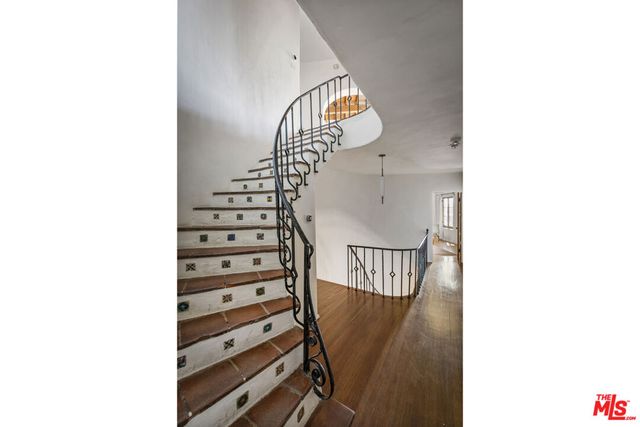 2781 Westshire Drive, Los Angeles, CA 90068