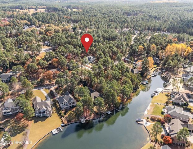 110 Callis Circle, West End, NC 27376