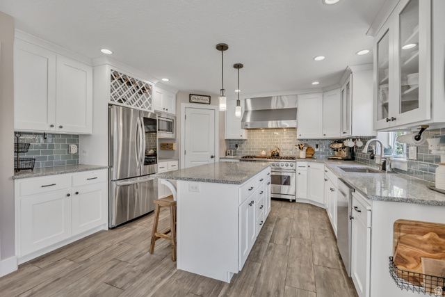 8223 S 1000 E, Sandy, UT 84094