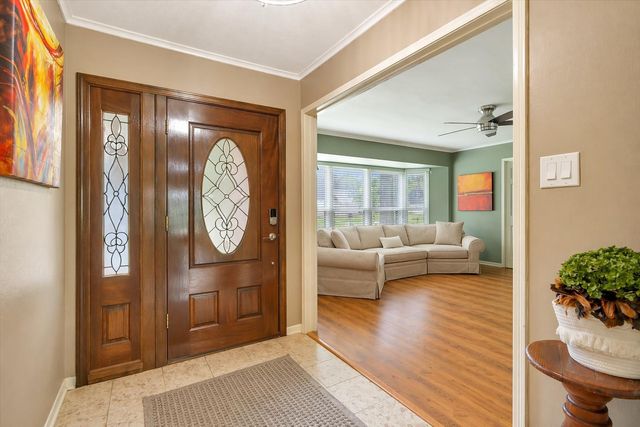 16407 Clearcrest Drive, Houston, TX 77059