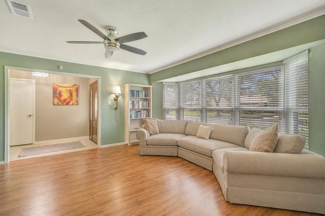 16407 Clearcrest Drive, Houston, TX 77059