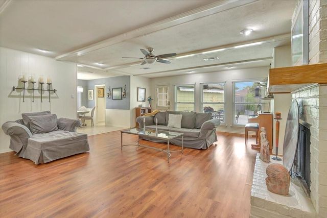 16407 Clearcrest Drive, Houston, TX 77059