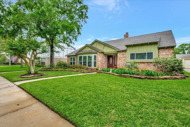 16407 Clearcrest Drive, Houston, TX 77059
