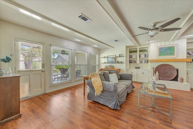 16407 Clearcrest Drive, Houston, TX 77059