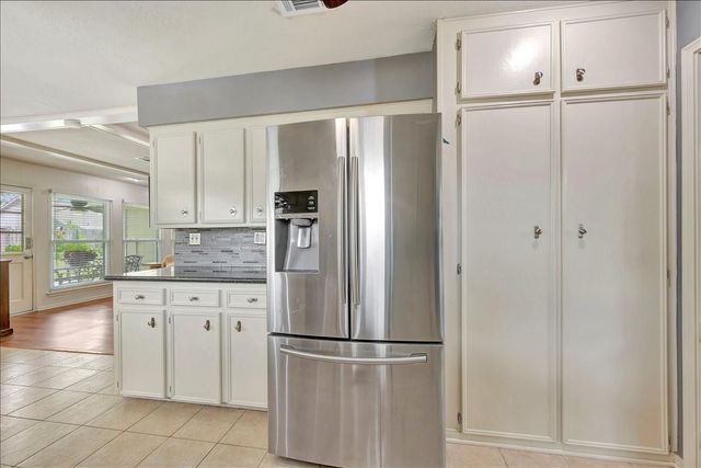 16407 Clearcrest Drive, Houston, TX 77059