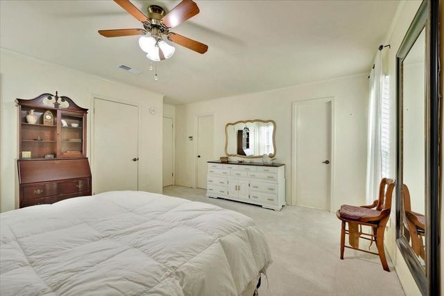 16407 Clearcrest Drive, Houston, TX 77059