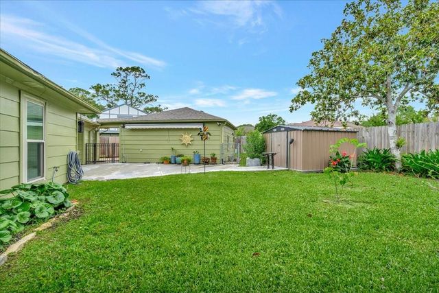 16407 Clearcrest Drive, Houston, TX 77059