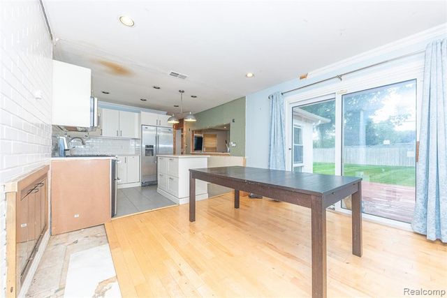 35249 Gary Street, Farmington Hills, MI 48331