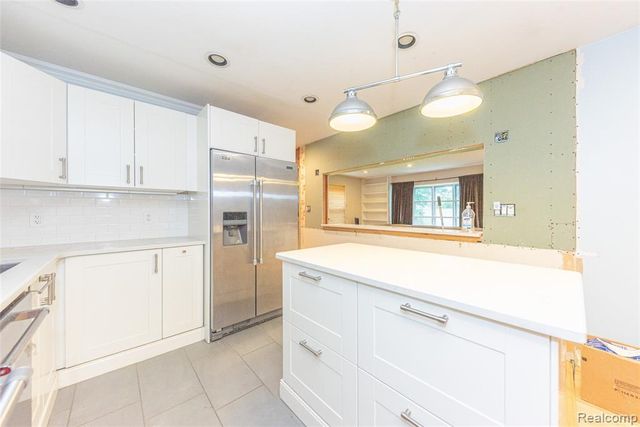 35249 Gary Street, Farmington Hills, MI 48331