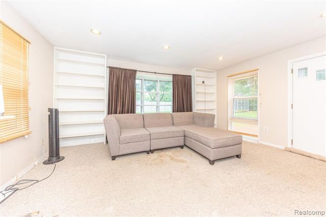 35249 Gary Street, Farmington Hills, MI 48331