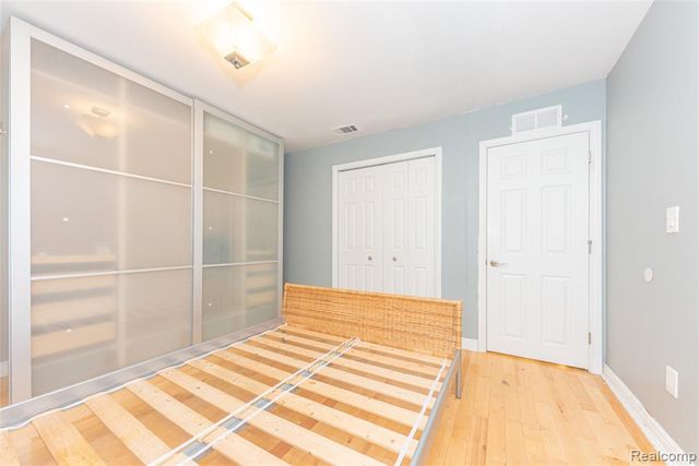 35249 Gary Street, Farmington Hills, MI 48331