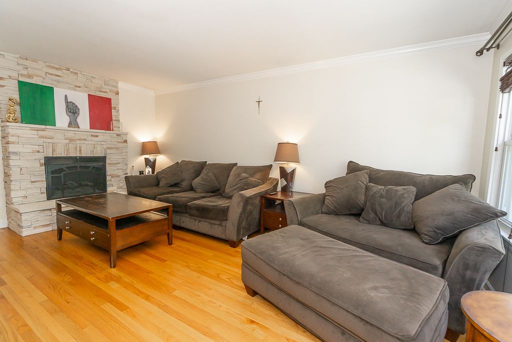 2503 Hainsworth Avenue, North Riverside, IL 60546 — photo 3