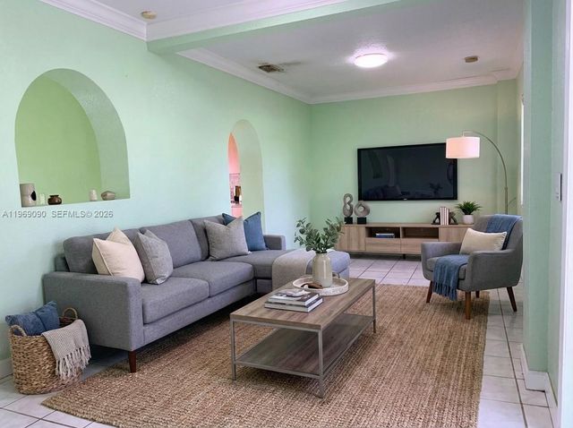 1441 NE 11th St, Homestead, FL 33033