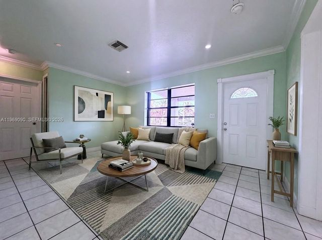 1441 NE 11th St, Homestead, FL 33033