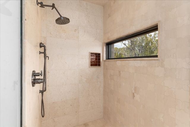 23 Windridge Circle, Santa Fe, NM 87506