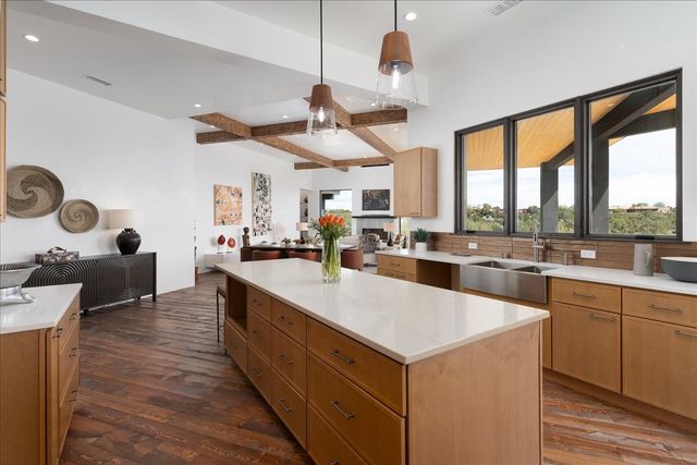 23 Windridge Circle, Santa Fe, NM 87506