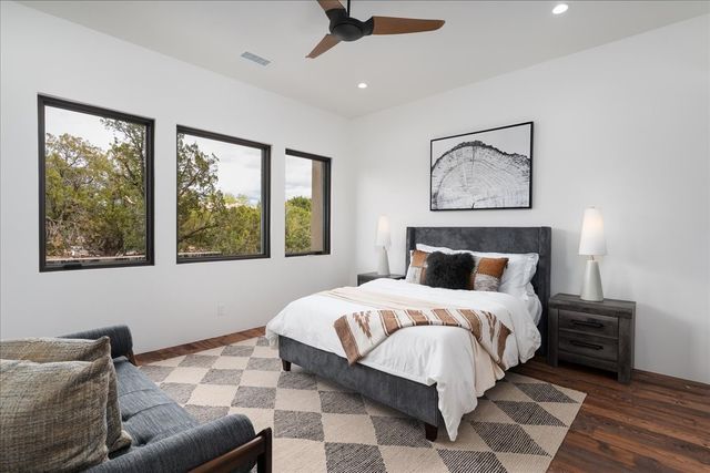 23 Windridge Circle, Santa Fe, NM 87506
