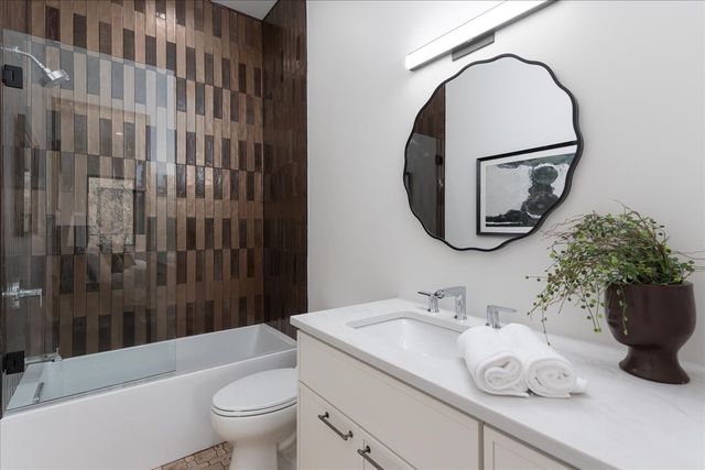 23 Windridge Circle, Santa Fe, NM 87506