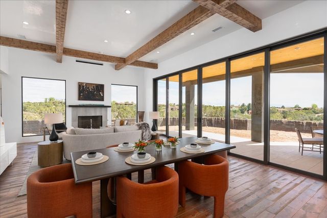 23 Windridge Circle, Santa Fe, NM 87506