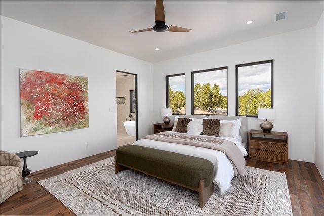 23 Windridge Circle, Santa Fe, NM 87506