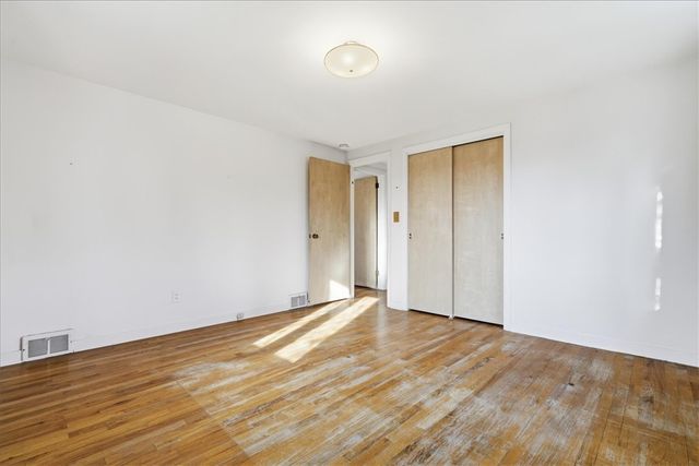 1106 Gilchrest Dr, Wilkins Twp, PA 15235