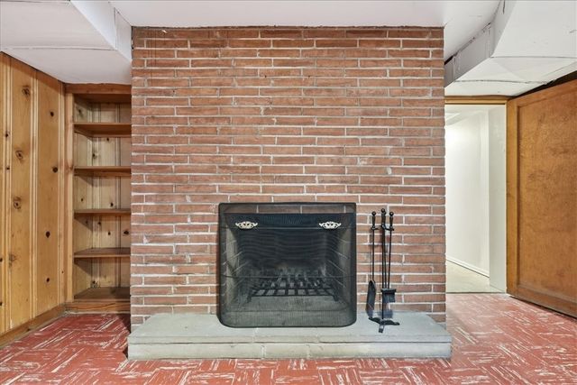 1106 Gilchrest Dr, Wilkins Twp, PA 15235