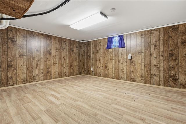 1106 Gilchrest Dr, Wilkins Twp, PA 15235