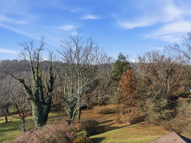 1106 Gilchrest Dr, Wilkins Twp, PA 15235