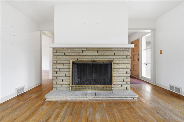 1106 Gilchrest Dr, Wilkins Twp, PA 15235