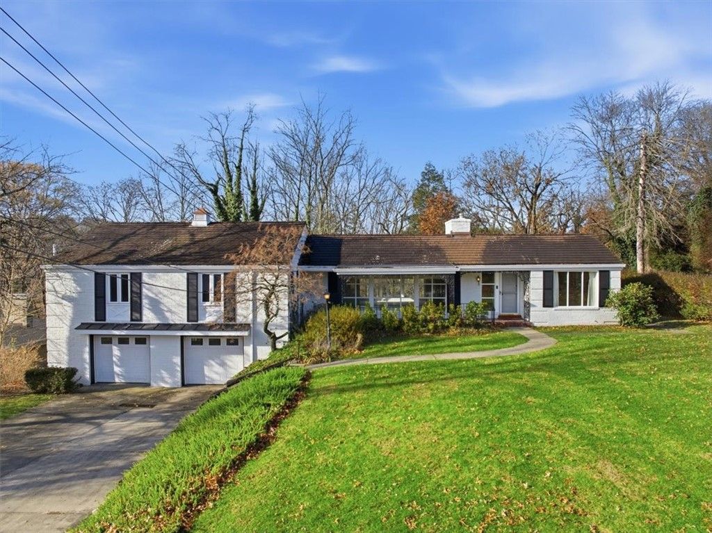 1106 Gilchrest Dr, Wilkins Twp, PA 15235