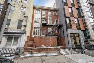 117 Clinton Street 1F, Hoboken, NJ 07030