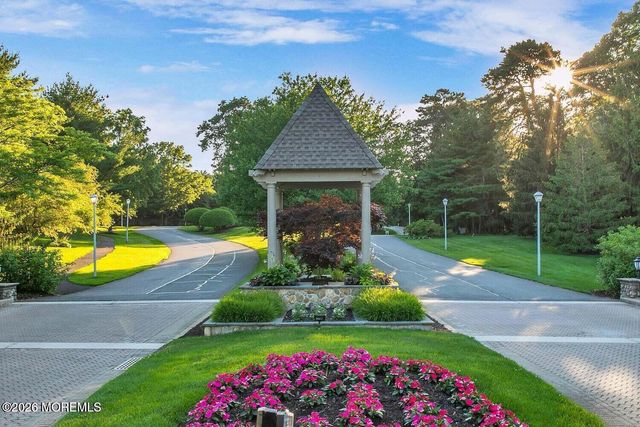 42 Spring Meadow Drive, Lakewood, NJ 08701