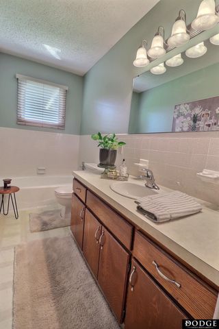 2602 Thunderhill Road, Fremont, NE 68025