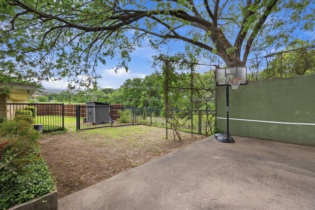 3601 Encanto, Fort Worth, TX 76109