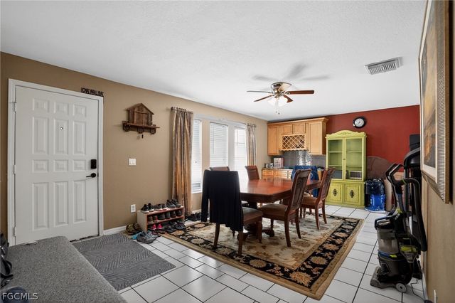 245 SW 32nd TER, Cape Coral, FL 33914