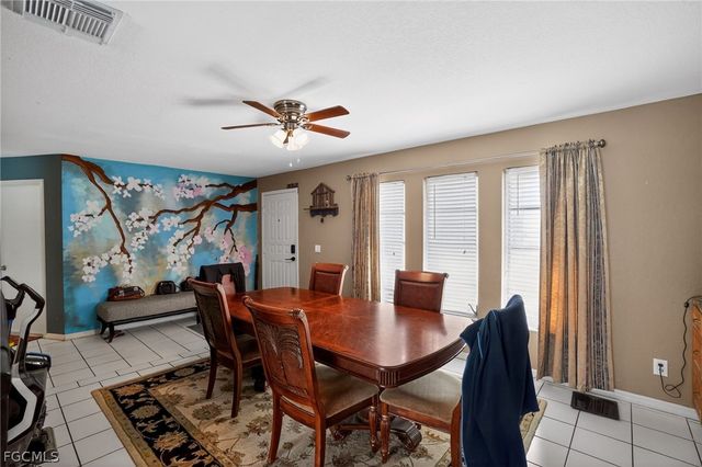 245 SW 32nd TER, Cape Coral, FL 33914