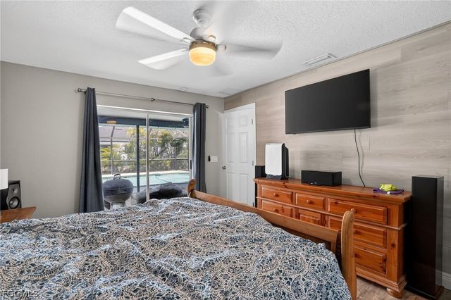 245 SW 32nd TER, Cape Coral, FL 33914