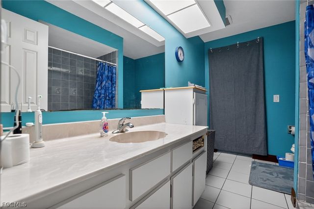 245 SW 32nd TER, Cape Coral, FL 33914