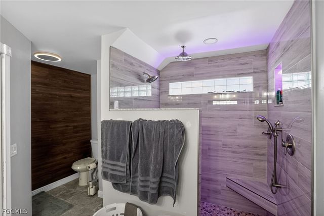 245 SW 32nd TER, Cape Coral, FL 33914