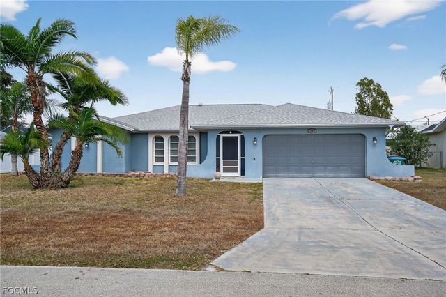 245 SW 32nd TER, Cape Coral, FL 33914