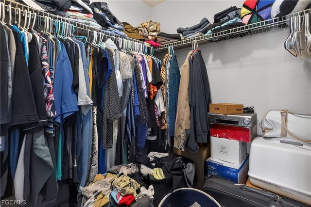 245 SW 32nd TER, Cape Coral, FL 33914